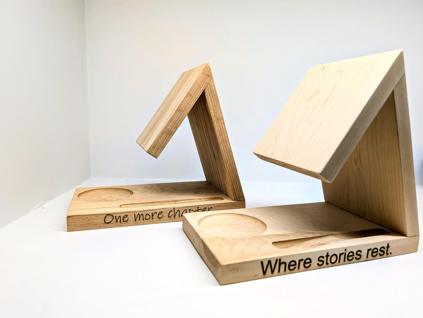 Minimalist Book Rest | Reading Stand with Engraving | Perfect Gift for Readers