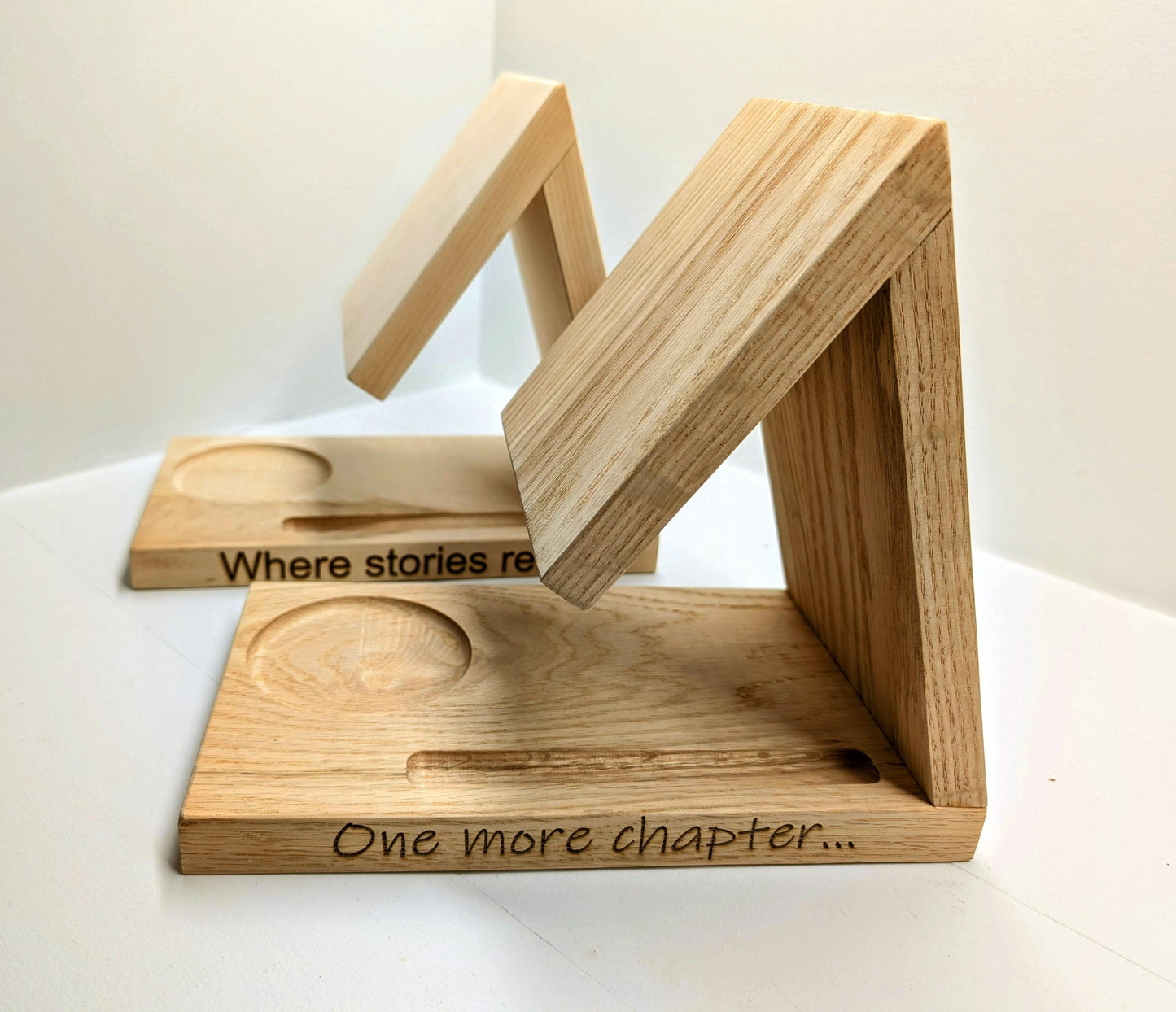 Minimalist Book Rest | Reading Stand with Engraving | Perfect Gift for Readers